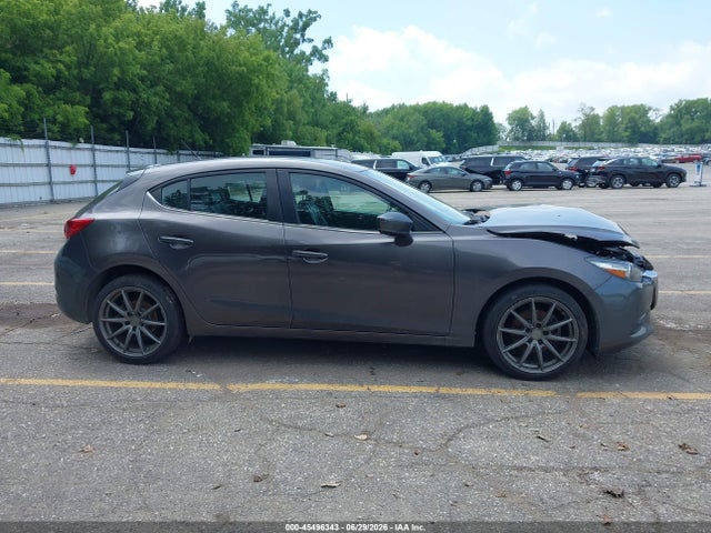 Mazda Mazda3 Touring 2018 3MZBN1L31JM209040 Image 13