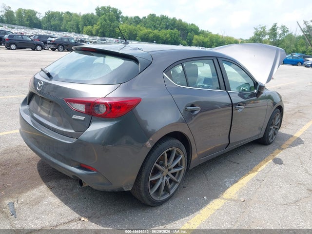 Mazda Mazda3 Touring 2018 3MZBN1L31JM209040 Image 4