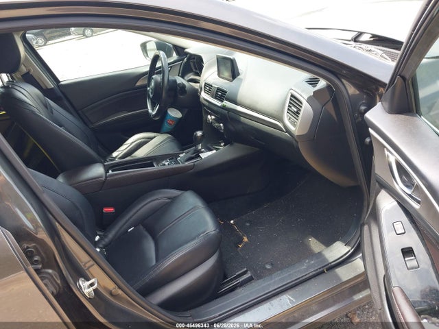 Mazda Mazda3 Touring 2018 3MZBN1L31JM209040 Image 5