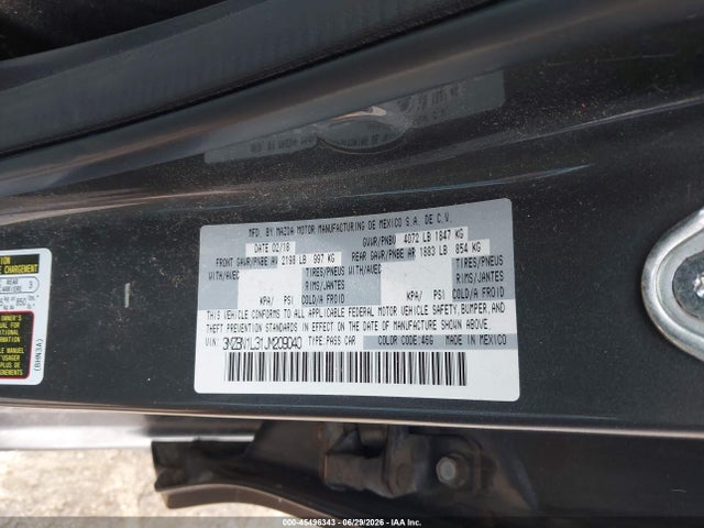 Mazda Mazda3 Touring 2018 3MZBN1L31JM209040 Image 9