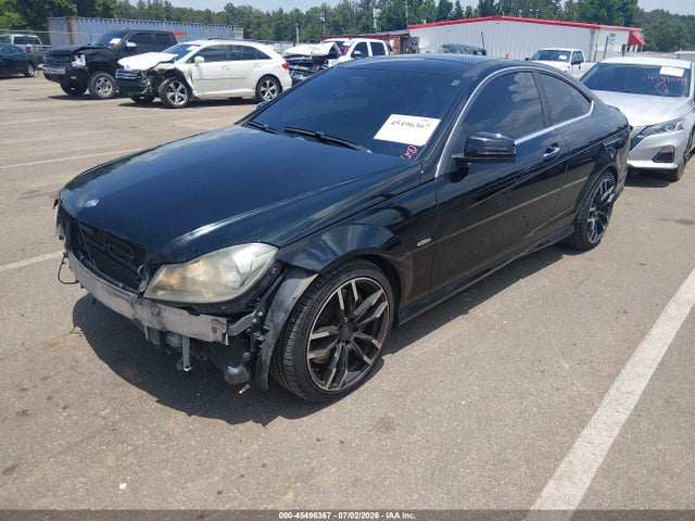 2013 Mercedes-benz C 250 მანქანა იყიდება აუქციონზე, vin: WDDGJ4HB0DG116374, აუქციონის ნომერი: 45496367