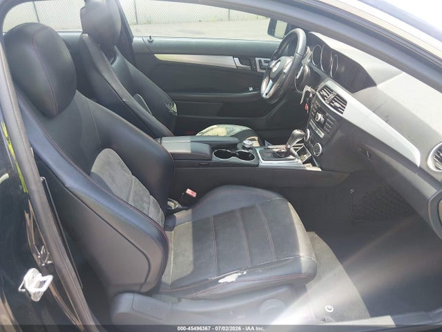 2013 Mercedes-benz C 250 მანქანა იყიდება აუქციონზე, vin: WDDGJ4HB0DG116374, აუქციონის ნომერი: 45496367