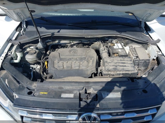 2018 Volkswagen Tiguan 2.0t S მანქანა იყიდება აუქციონზე, vin: 3VV1B7AX2JM015439, აუქციონის ნომერი: 45496369