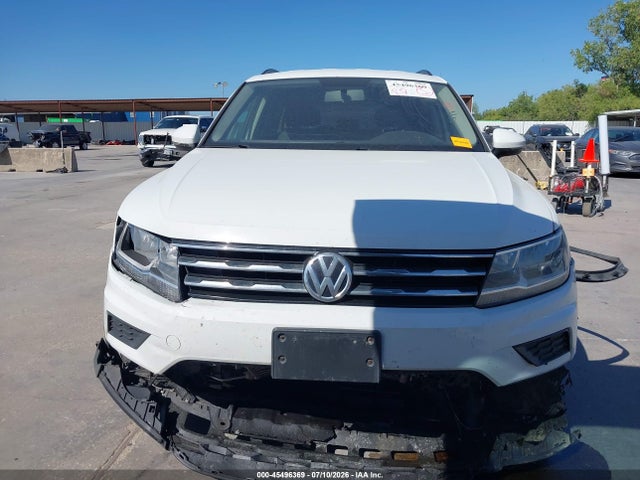 2018 Volkswagen Tiguan 2.0t S მანქანა იყიდება აუქციონზე, vin: 3VV1B7AX2JM015439, აუქციონის ნომერი: 45496369