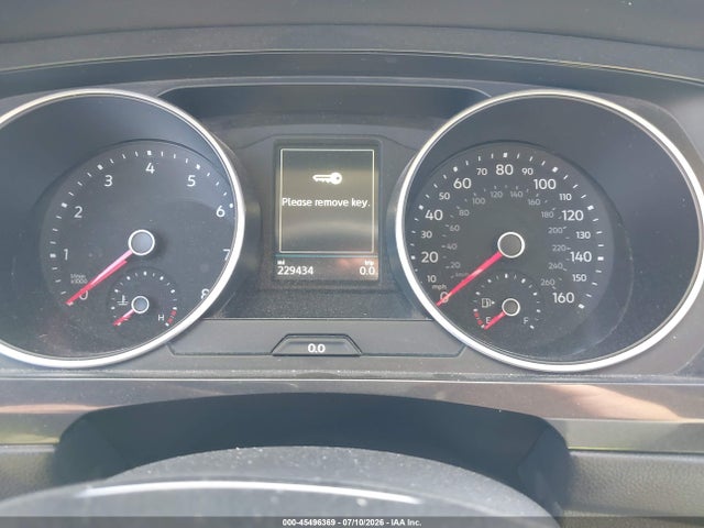 2018 Volkswagen Tiguan 2.0t S მანქანა იყიდება აუქციონზე, vin: 3VV1B7AX2JM015439, აუქციონის ნომერი: 45496369
