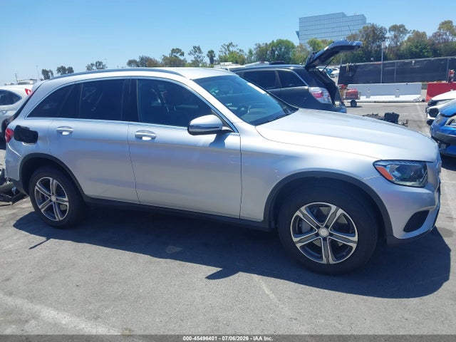 45496401 :رقم المزاد ، WDC0G4JB4GF084246 vin ، 2016 Mercedes-benz Glc 300 مزاد بيع