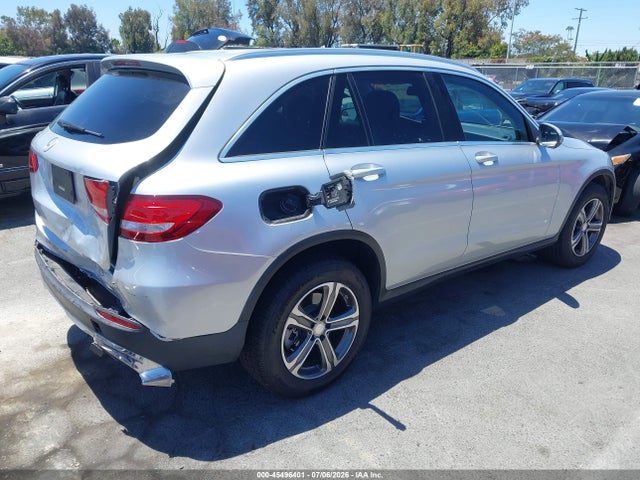 45496401 :رقم المزاد ، WDC0G4JB4GF084246 vin ، 2016 Mercedes-benz Glc 300 مزاد بيع