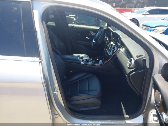 45496401 :رقم المزاد ، WDC0G4JB4GF084246 vin ، 2016 Mercedes-benz Glc 300 مزاد بيع