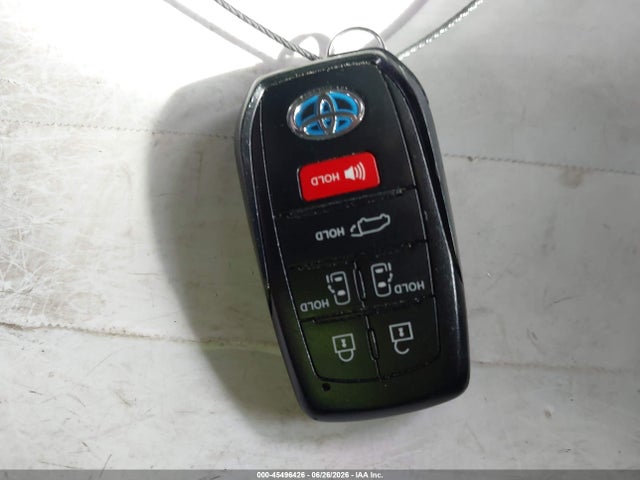 5TDDSKFC0SS180671 Toyota Sienna Xse