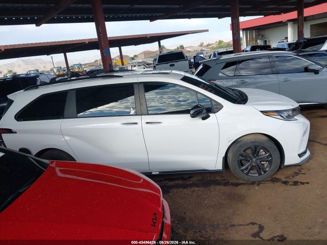 5TDDSKFC0SS180671 Toyota Sienna Xse