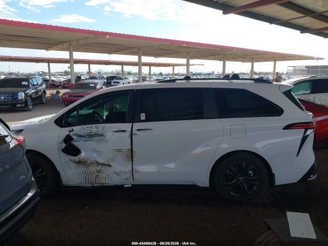 5TDDSKFC0SS180671 Toyota Sienna Xse