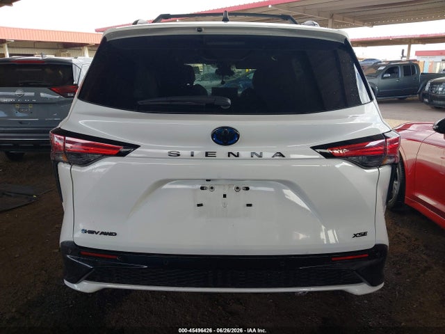 5TDDSKFC0SS180671 Toyota Sienna Xse