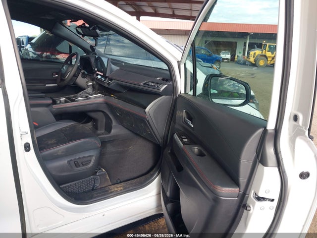 5TDDSKFC0SS180671 Toyota Sienna Xse