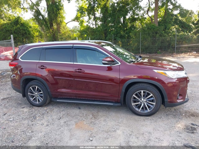 Toyota Highlander Xle 2017 5TDJZRFHXHS449349 Image 13