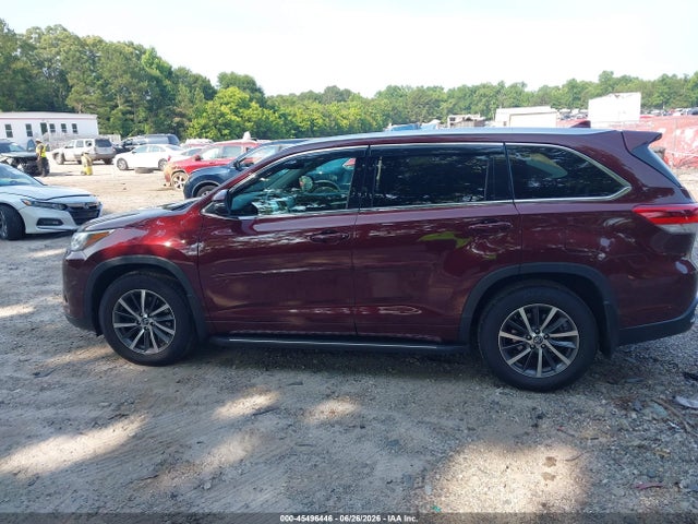 Toyota Highlander Xle 2017 5TDJZRFHXHS449349 Image 14