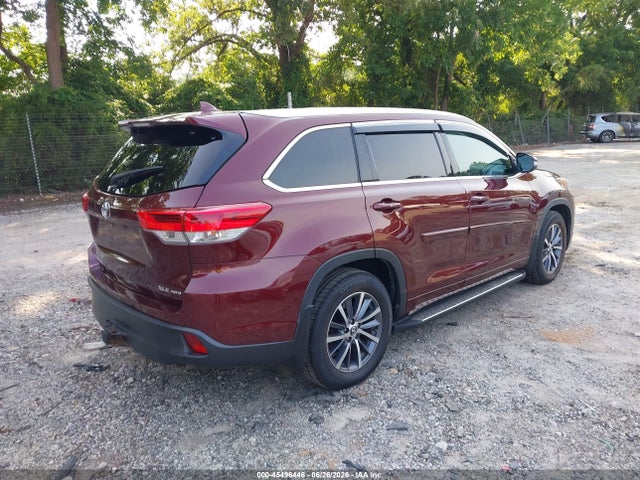 Toyota Highlander Xle 2017 5TDJZRFHXHS449349 Image 4