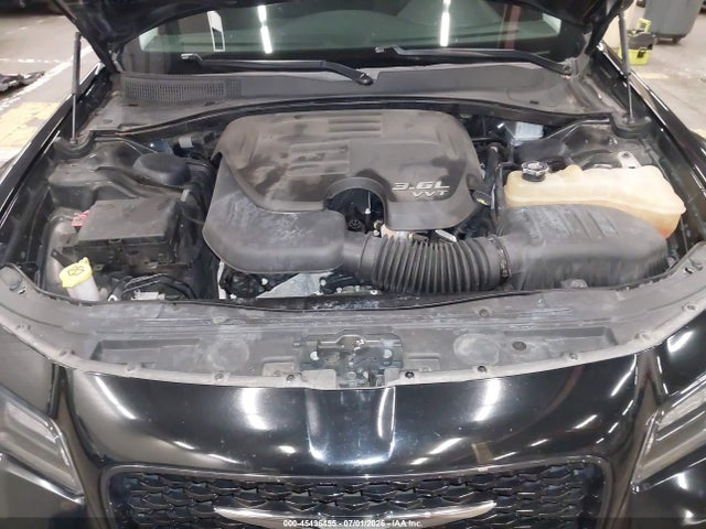 45496455 :رقم المزاد ، 2C3CCAAG4JH275586 vin ، 2018 Chrysler 300 Touring مزاد بيع