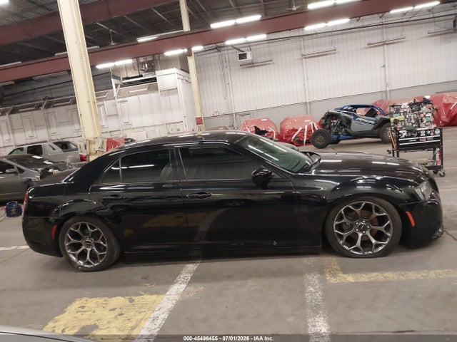 45496455 :رقم المزاد ، 2C3CCAAG4JH275586 vin ، 2018 Chrysler 300 Touring مزاد بيع
