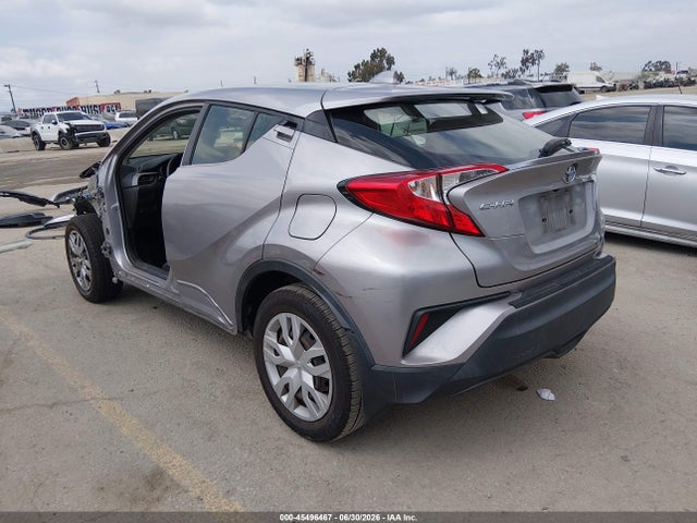Toyota C-HR LE 2020 JTNKHMBX6L1073497 Image 3