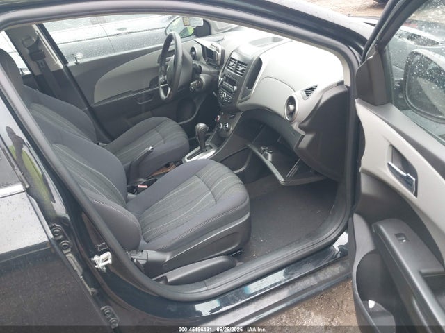 Aukcja sprzedaży 2013 Chevrolet Sonic Lt Auto, vin: 1G1JC6SH4D4135684, numer aukcji: 45496491