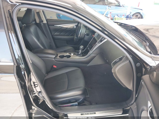 45496520 :رقم المزاد ، JN1BV7AP7FM347196 vin ، 2015 Infiniti Q50 Premium مزاد بيع