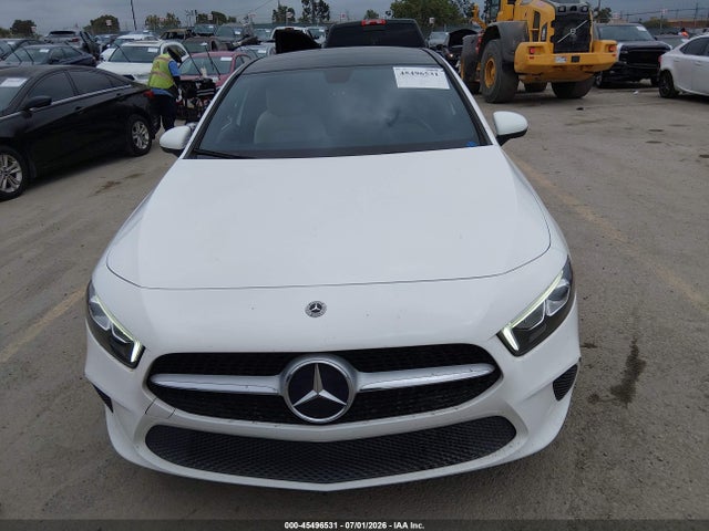 W1K3G4EBXNJ324770 Mercedes-Benz A 220