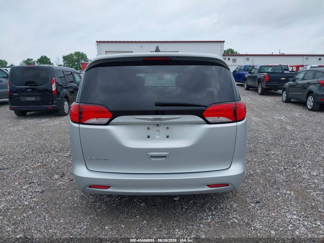 2C4RC1CG6NR131105 Chrysler Voyager Lx