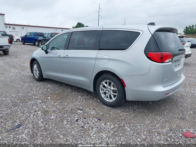 2C4RC1CG6NR131105 Chrysler Voyager Lx