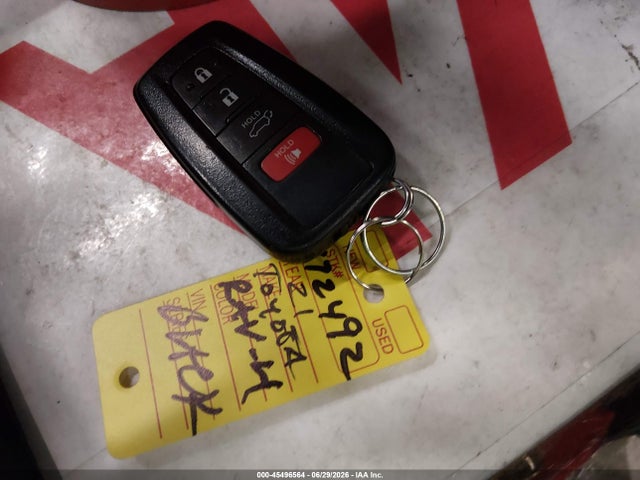 45496564 :رقم المزاد ، 4T3RWRFV8MU018227 vin ، 2021 Toyota Rav4 Hybrid Xle مزاد بيع