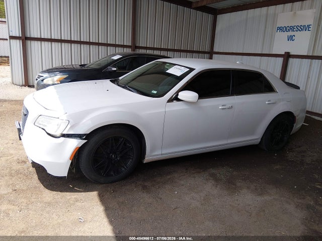 45496612 :رقم المزاد ، 2C3CCAAG3HH637336 vin ، 2017 Chrysler 300 Limited مزاد بيع