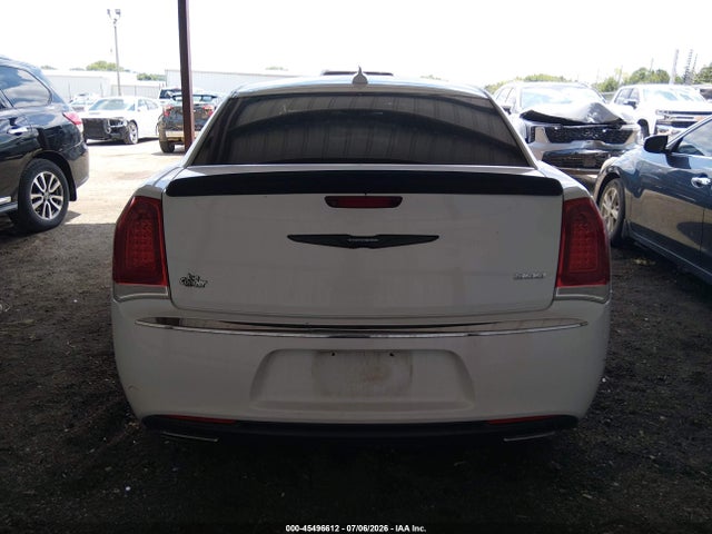 45496612 :رقم المزاد ، 2C3CCAAG3HH637336 vin ، 2017 Chrysler 300 Limited مزاد بيع
