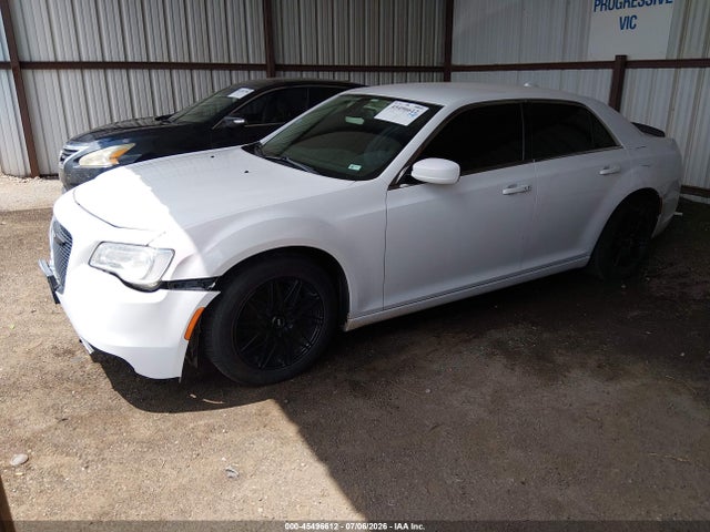 45496612 :رقم المزاد ، 2C3CCAAG3HH637336 vin ، 2017 Chrysler 300 Limited مزاد بيع