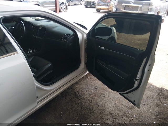 45496612 :رقم المزاد ، 2C3CCAAG3HH637336 vin ، 2017 Chrysler 300 Limited مزاد بيع