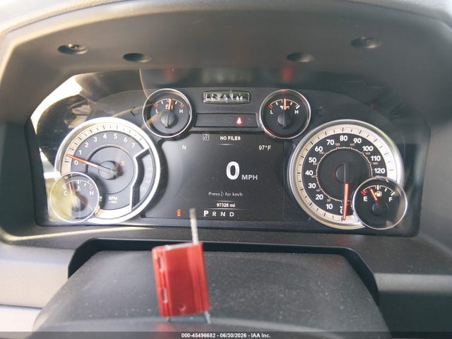 3C6RR7LTXJG130710 RAM 1500 Big Horn 4x4 5&#039;7 Box