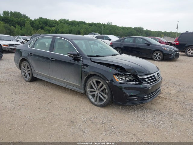 Продажа на аукционе авто 2017 Volkswagen Passat 1.8t R-line, vin: 1VWDT7A31HC080264, номер лота: 45496706