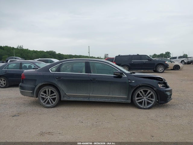 Продажа на аукционе авто 2017 Volkswagen Passat 1.8t R-line, vin: 1VWDT7A31HC080264, номер лота: 45496706