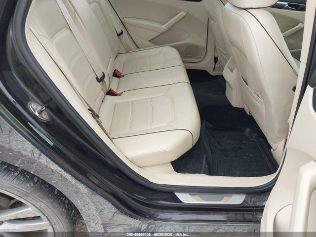 Продажа на аукционе авто 2017 Volkswagen Passat 1.8t R-line, vin: 1VWDT7A31HC080264, номер лота: 45496706