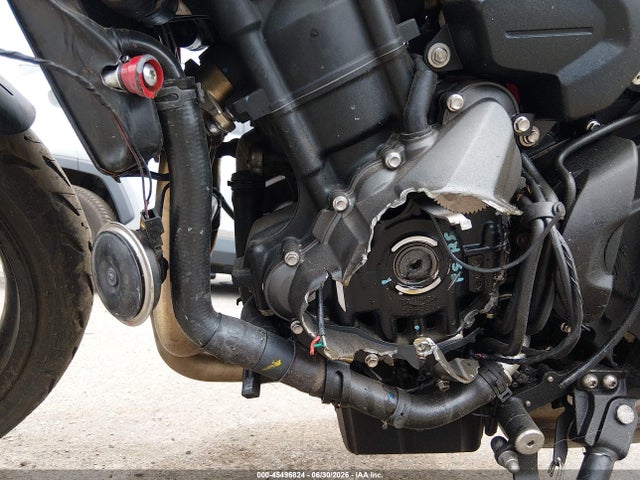 Triumph Motorcycle Trident 660 2024 SMTL10UL8RTBN8357 Image 15