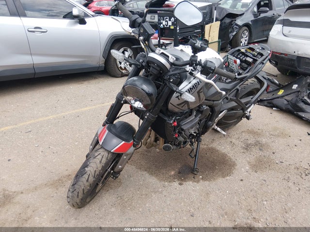 Triumph Motorcycle Trident 660 2024 SMTL10UL8RTBN8357 Image 2