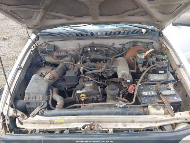 45496825 :رقم المزاد ، 5TENL42N61Z787289 vin ، 2001 Toyota Tacoma مزاد بيع