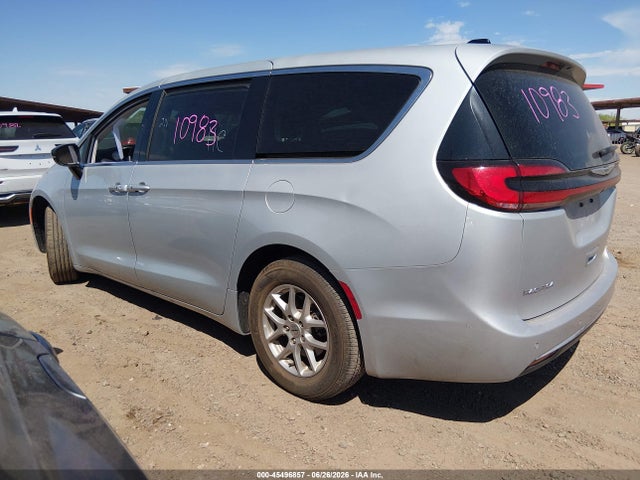 Chrysler Pacifica Touring L 2024 2C4RC1BG7RR146199 Image 3