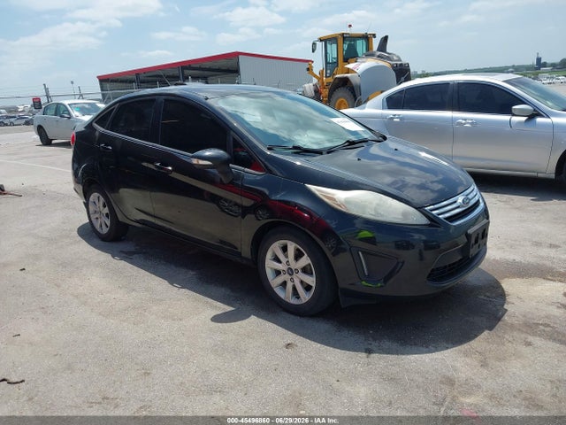 45496860 :رقم المزاد ، 3FADP4BJ3DM185518 vin ، 2013 Ford Fiesta Se مزاد بيع