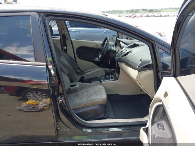 45496860 :رقم المزاد ، 3FADP4BJ3DM185518 vin ، 2013 Ford Fiesta Se مزاد بيع
