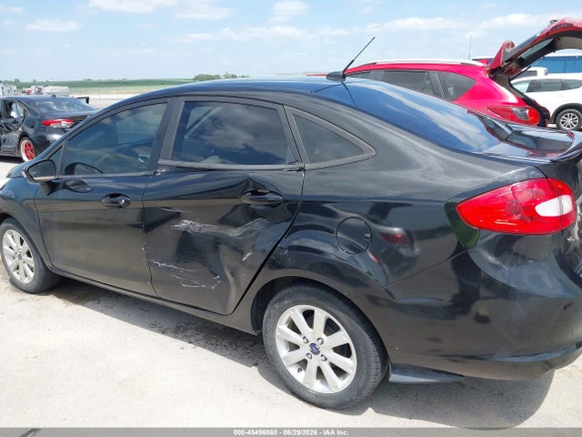 45496860 :رقم المزاد ، 3FADP4BJ3DM185518 vin ، 2013 Ford Fiesta Se مزاد بيع