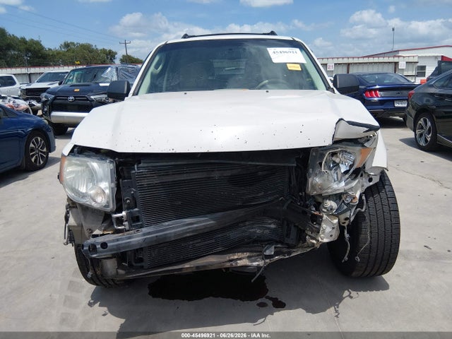 45496921 :رقم المزاد ، 1FMCU9DG8BKA73746 vin ، 2011 Ford Escape Xlt مزاد بيع