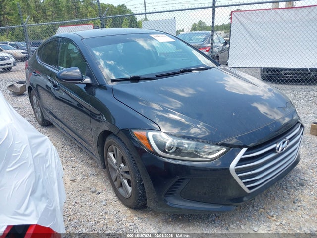 2018 5NPD84LF4JH317639 main image