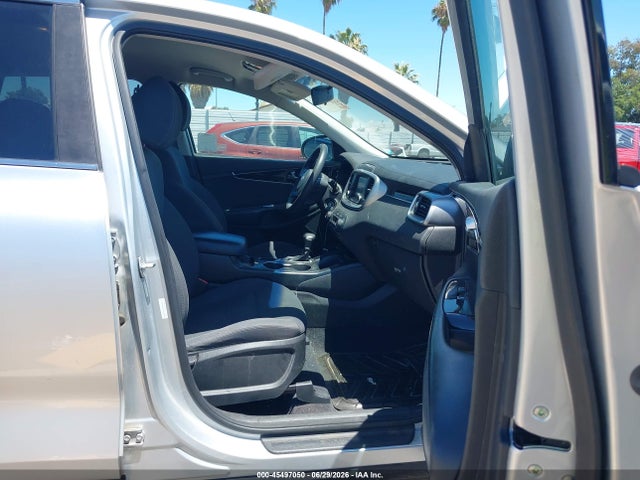 5XYPG4A59KG441781 KIA Sorento 3.3l Lx