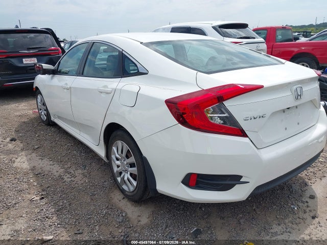 45497064 :رقم المزاد ، 19XFC2F54JE043331 vin ، 2018 Honda Civic Lx مزاد بيع