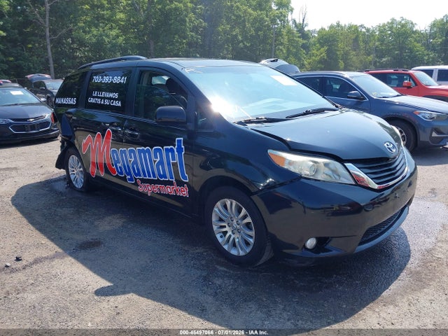 Продажа на аукционе авто 2017 Toyota Sienna Xle 8 Passenger, vin: 5TDYZ3DCXHS768818, номер лота: 45497066
