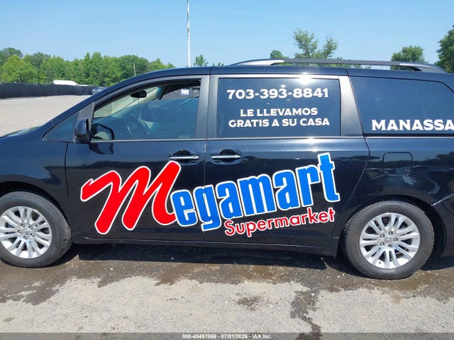 Продажа на аукционе авто 2017 Toyota Sienna Xle 8 Passenger, vin: 5TDYZ3DCXHS768818, номер лота: 45497066